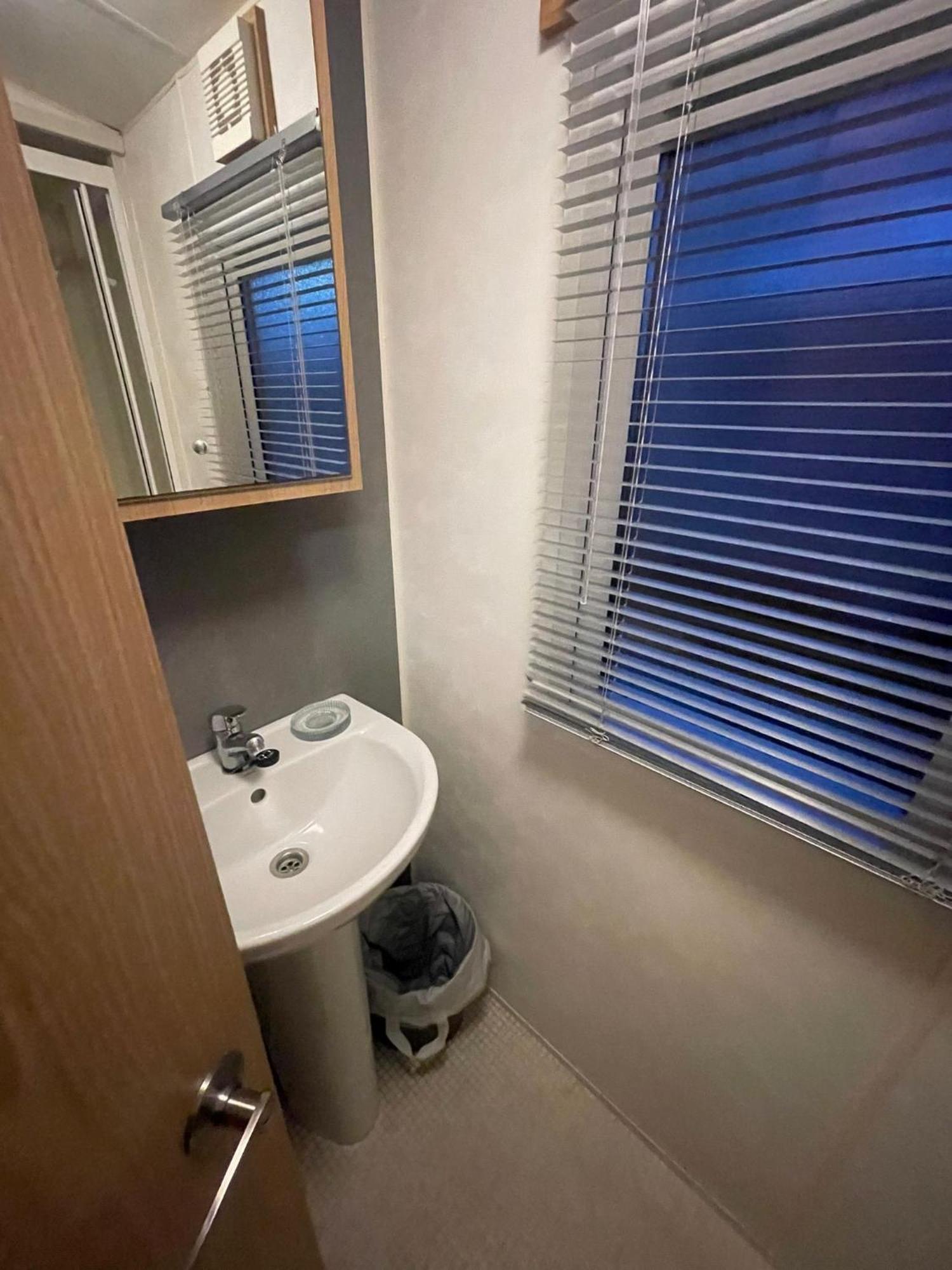 Chalet 3 Bedroom Pet Free Static Caravan In Prestatyn Rhyl